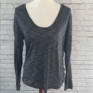 Women’s Lululemon Long Sleeved Top Sz 8